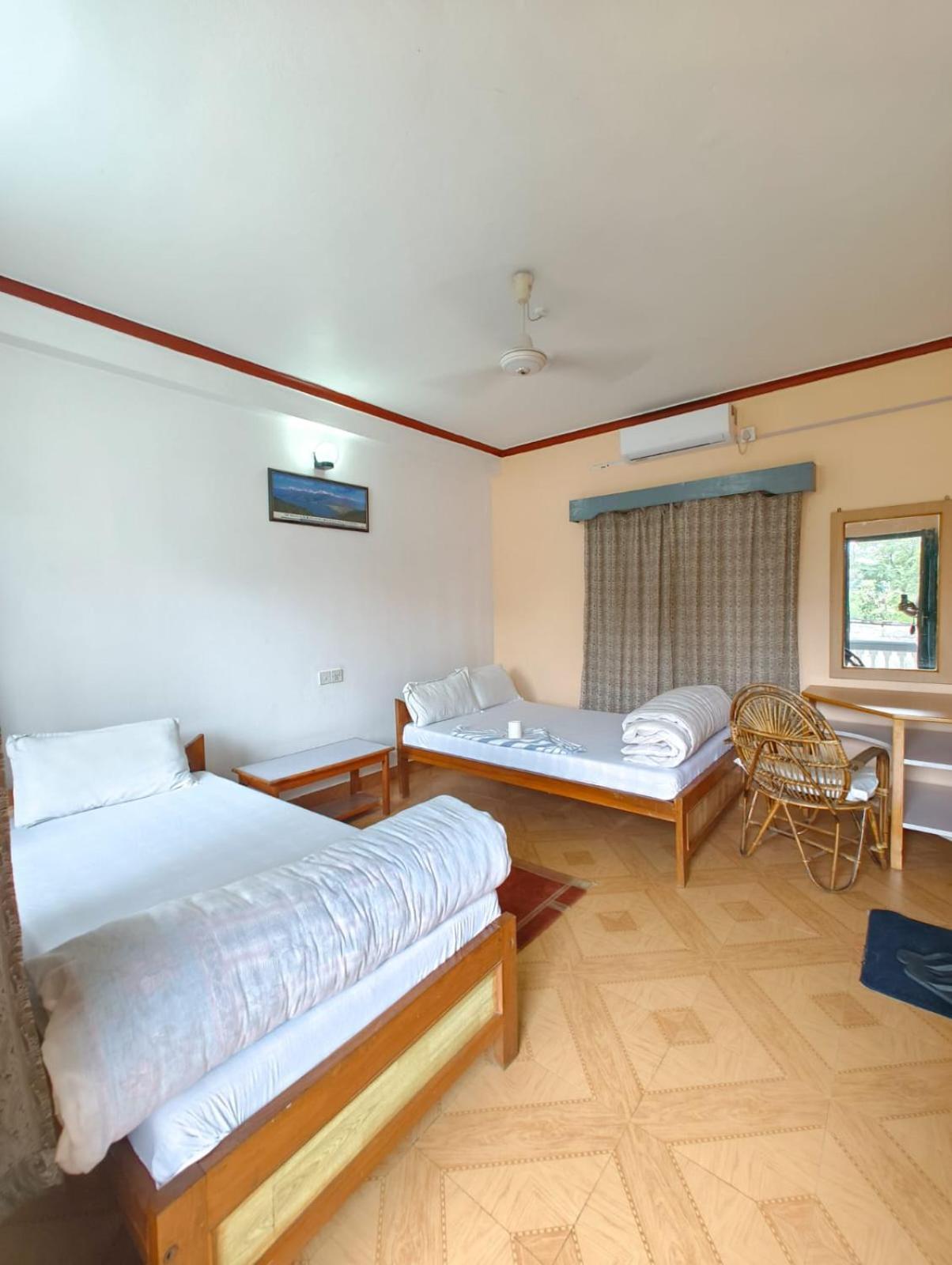 Hotel Mountain View - Lakeside Pokhara Kültér fotó